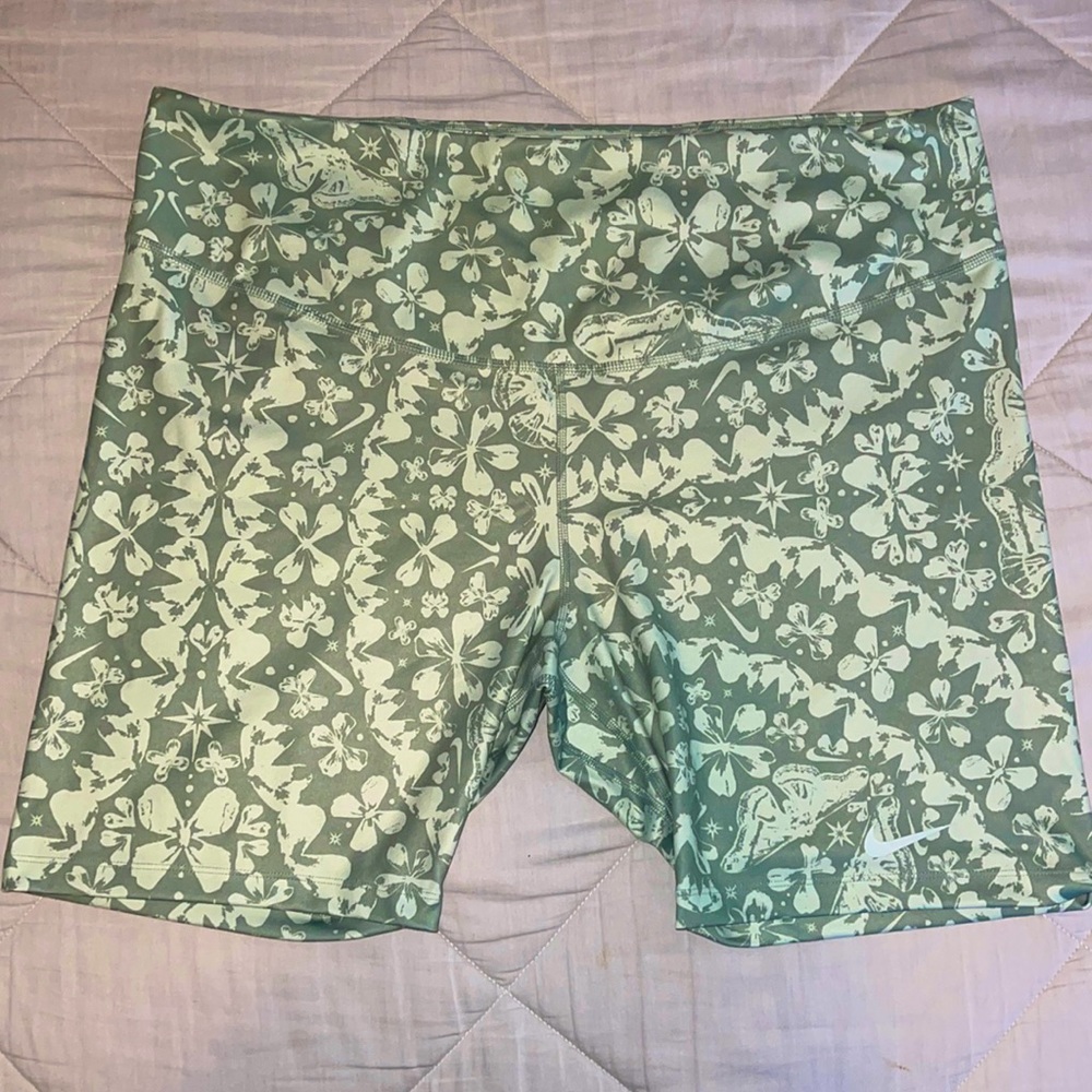 Nike womens plus-size dri fit biker shorts